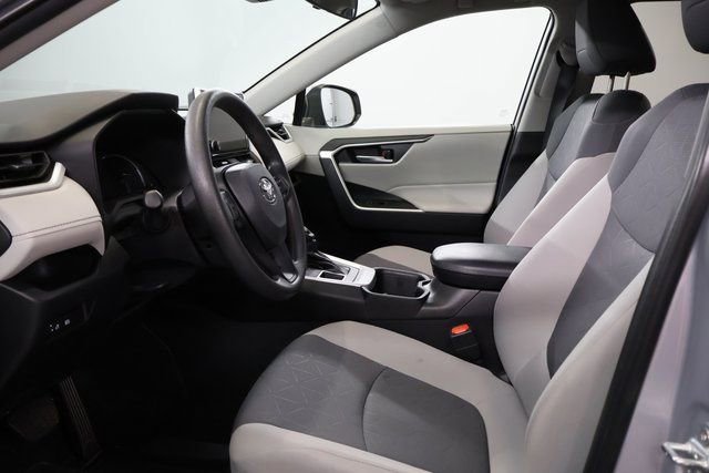 Used 2024 Toyota RAV4 XLE image 12