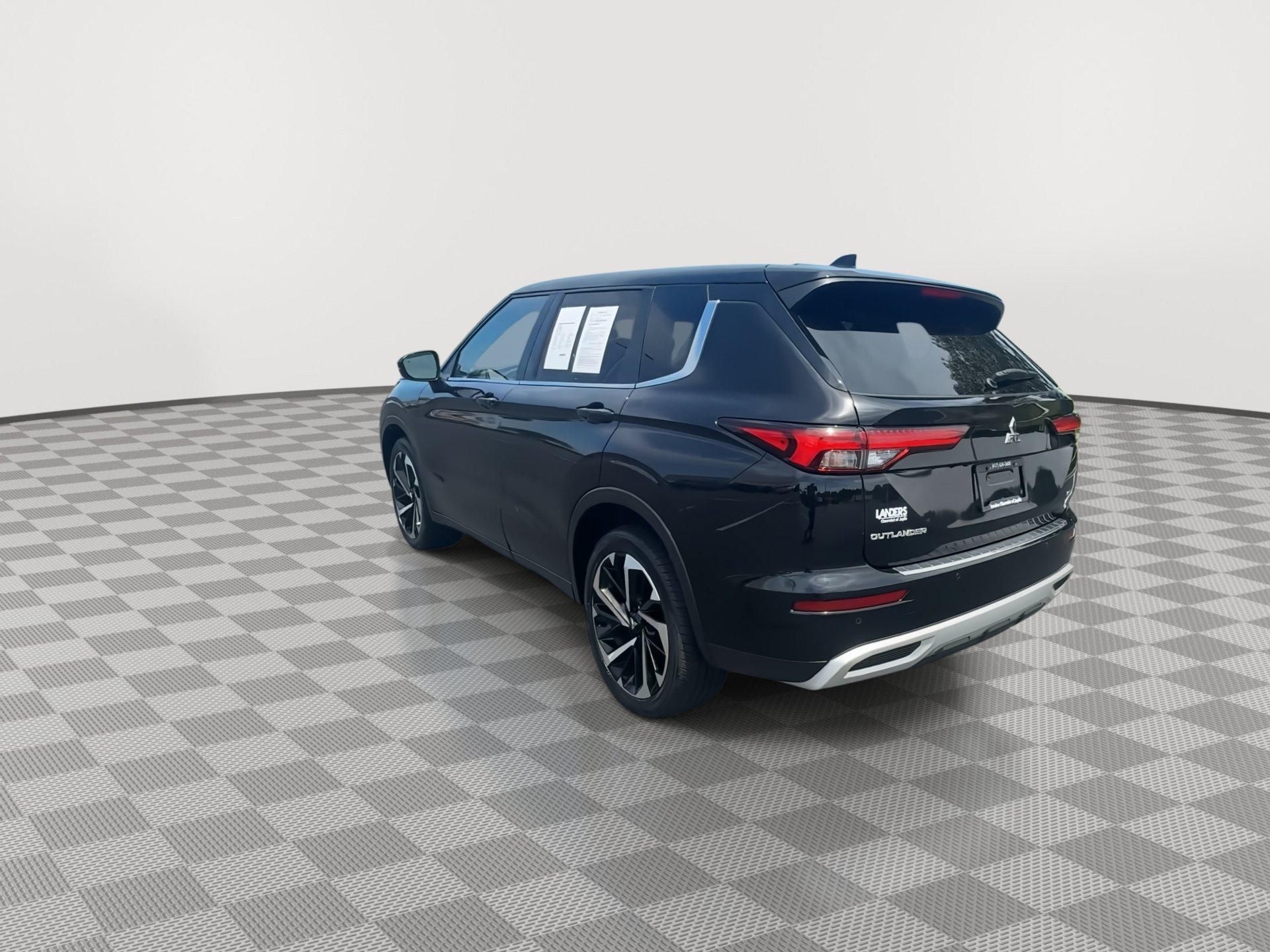 Used 2024 Mitsubishi Outlander SE FWD image 6