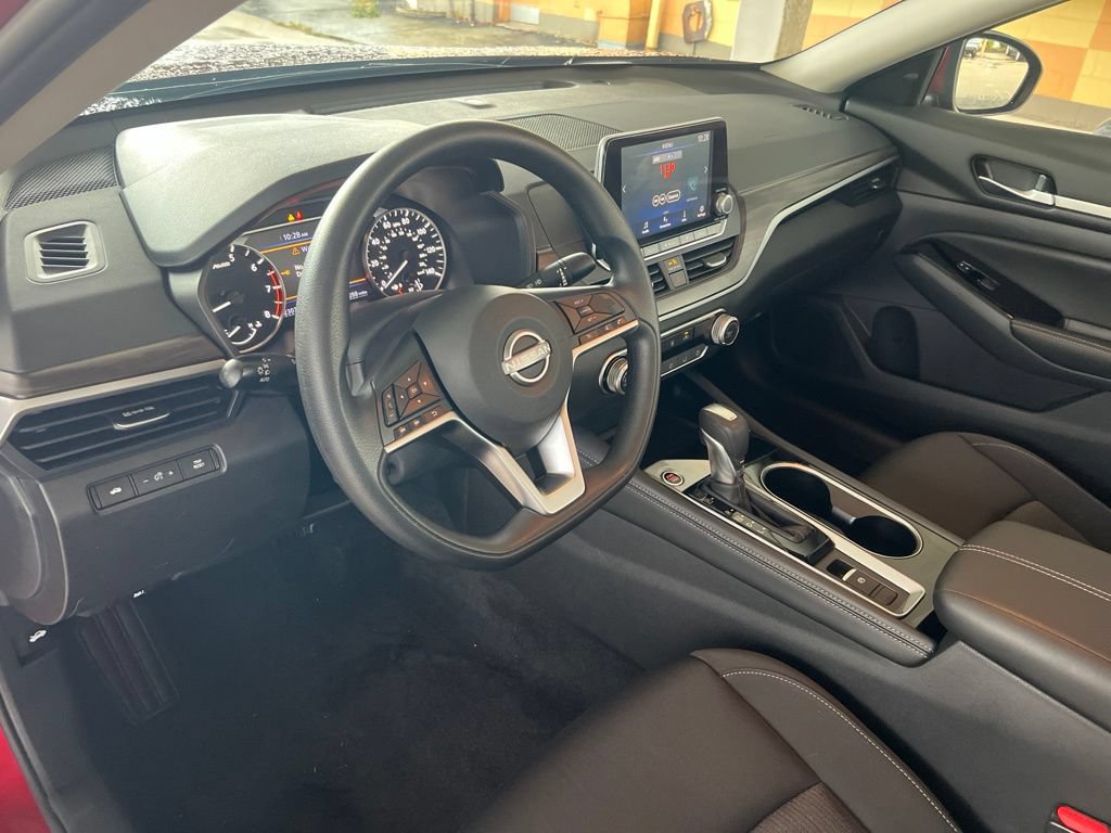 Certified 2023 Nissan Altima 2.5 SV AWD/4WD image 6