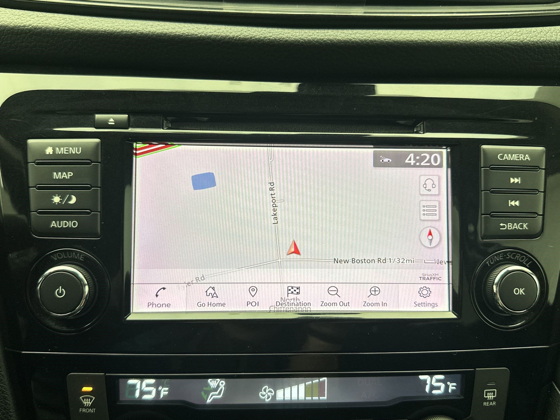 Used 2018 Nissan Rogue SL w/ Premium Package image 24