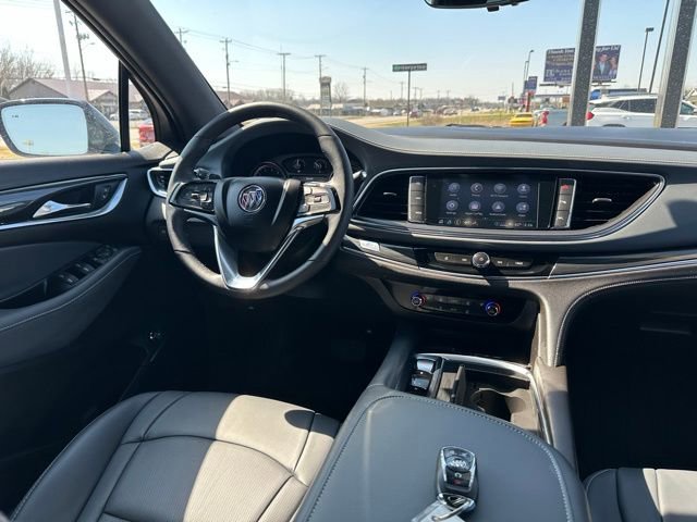 Used 2024 Buick Enclave Essence w/ Technology Package image 15