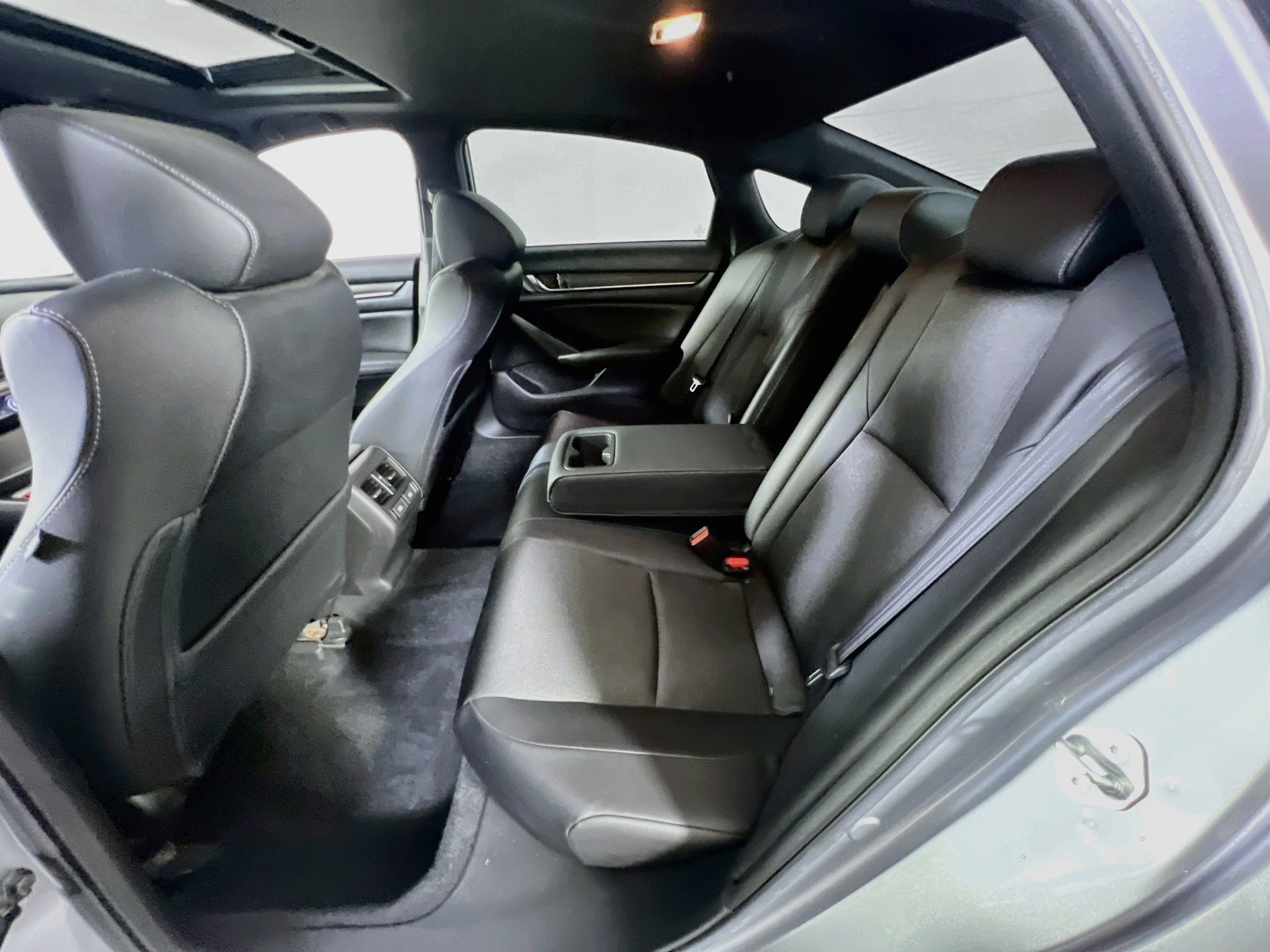 Used 2021 Honda Accord Sport image 24