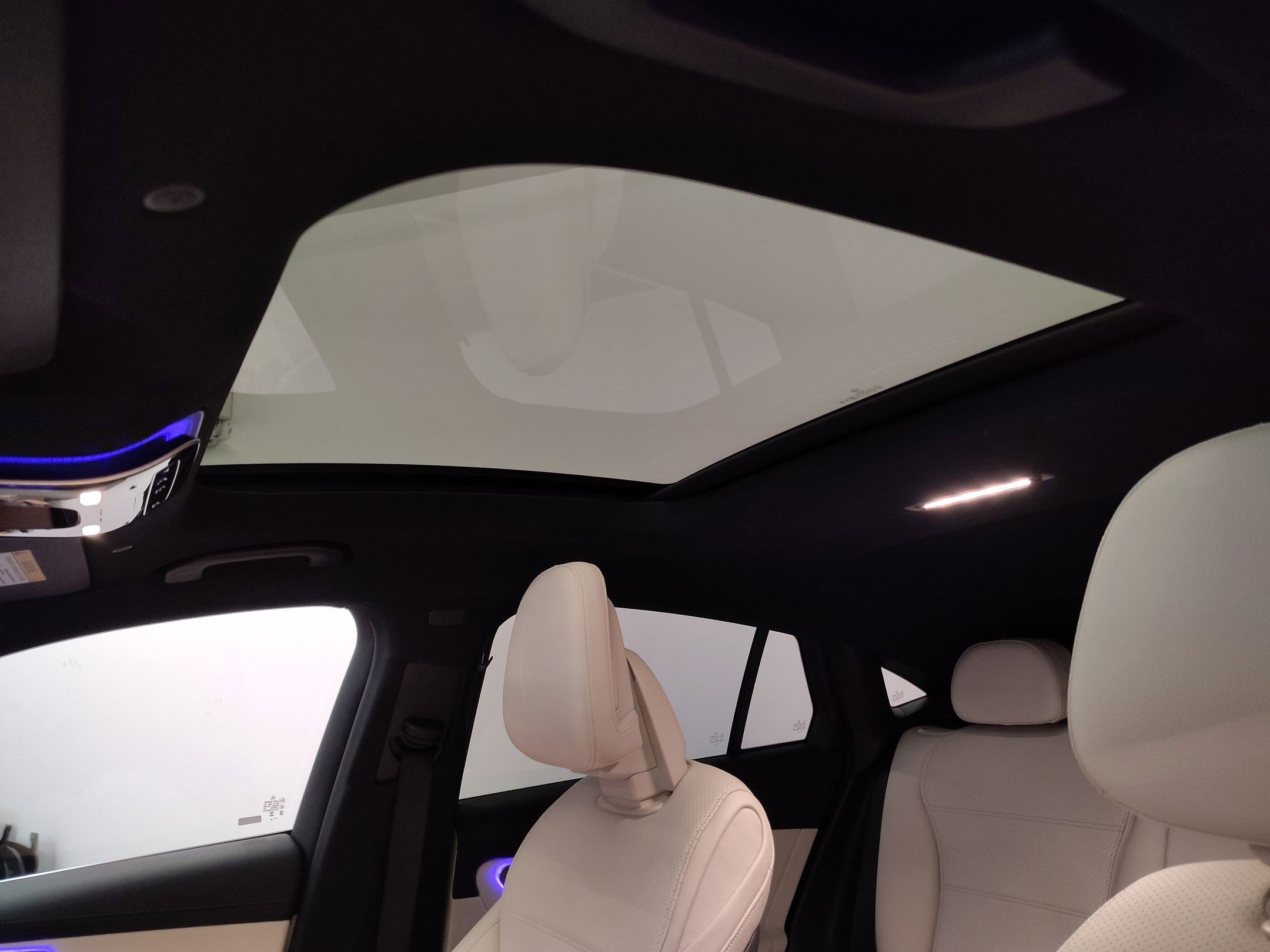 Used 2024 Mercedes-Benz GLC 300 4MATIC image 14