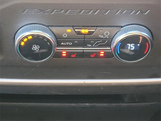 Used 2023 Ford Expedition Max Limited image 12