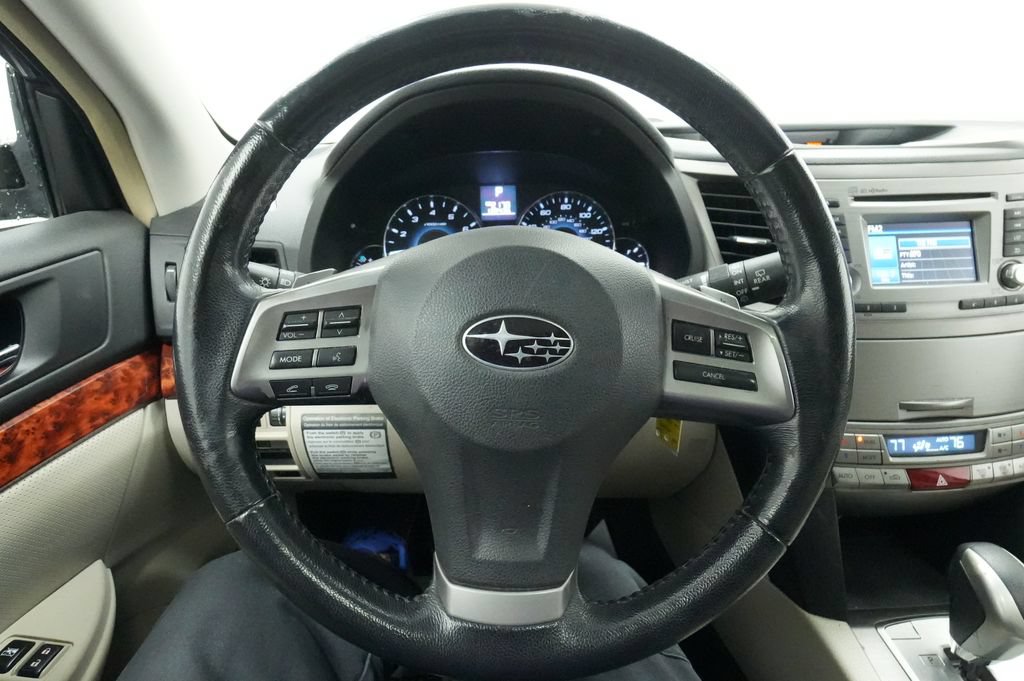 Used 2012 Subaru Outback 2.5i Limited w/ Moonroof Pkg AWD/4WD image 35