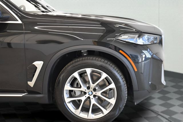 New 2026 BMW X5 xDrive40i w/ Premium Package image 16