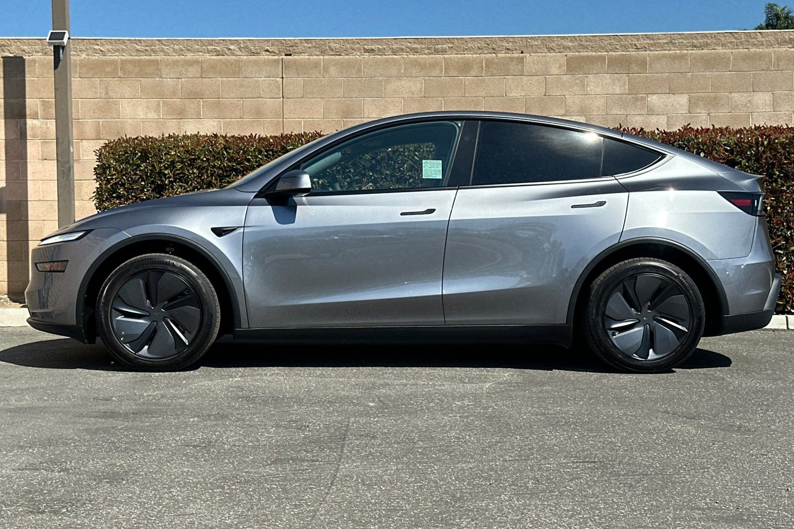 Used 2026 Tesla Model Y Long Range image 7