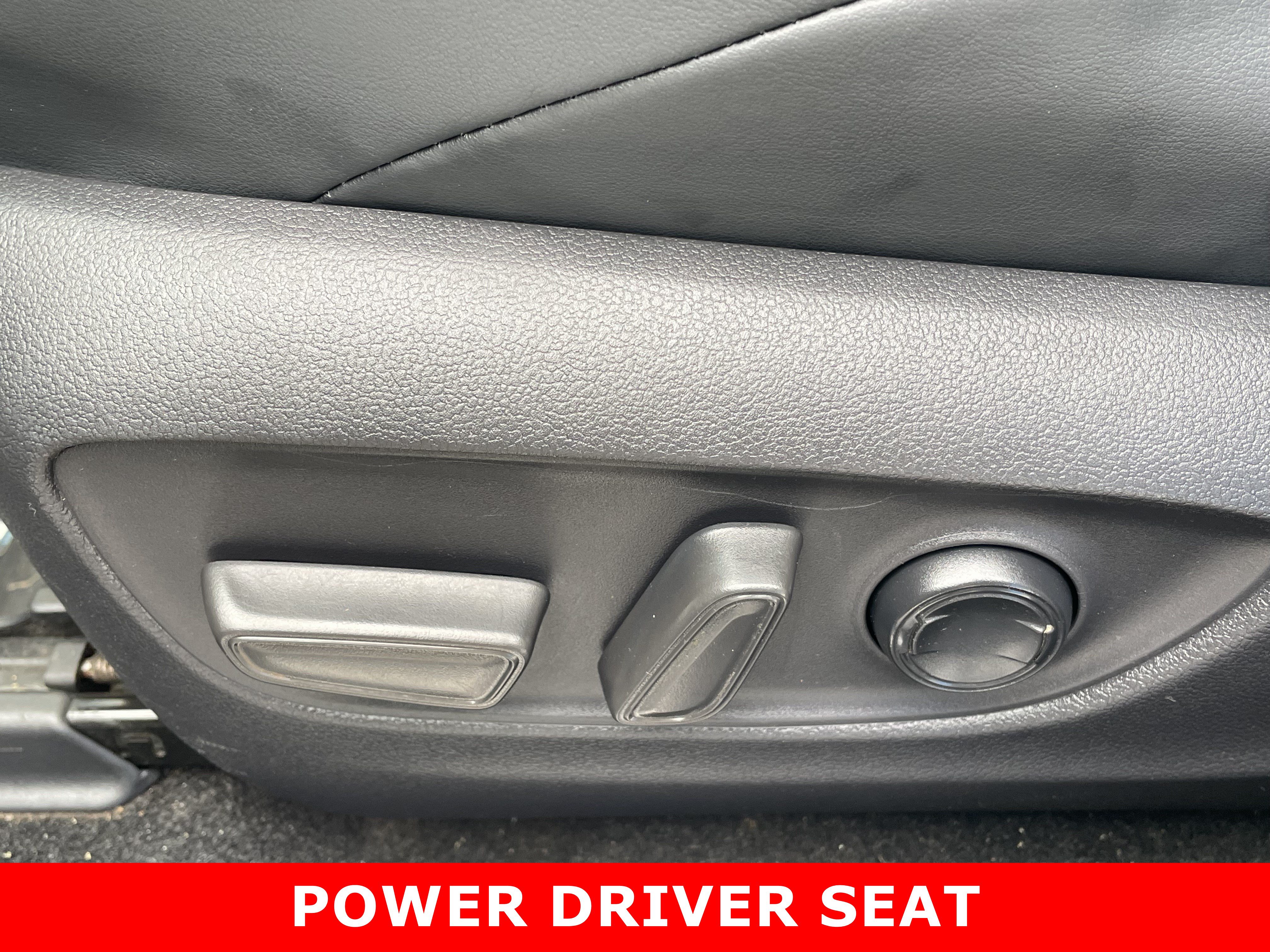 Used 2024 Toyota Venza XLE AWD/4WD image 17