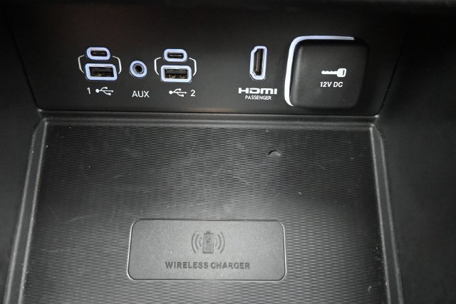 Used 2022 Jeep Grand Cherokee Limited 4xe w/ Luxury Tech Group II AWD/4WD image 33