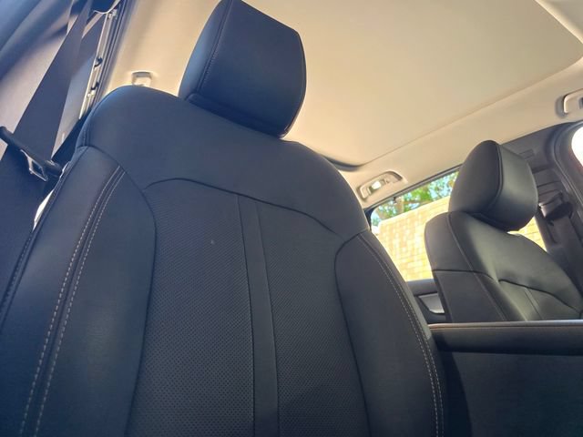 Certified 2025 MAZDA CX-70 Plug-In Hybrid w/ Premium Pkg AWD/4WD image 18