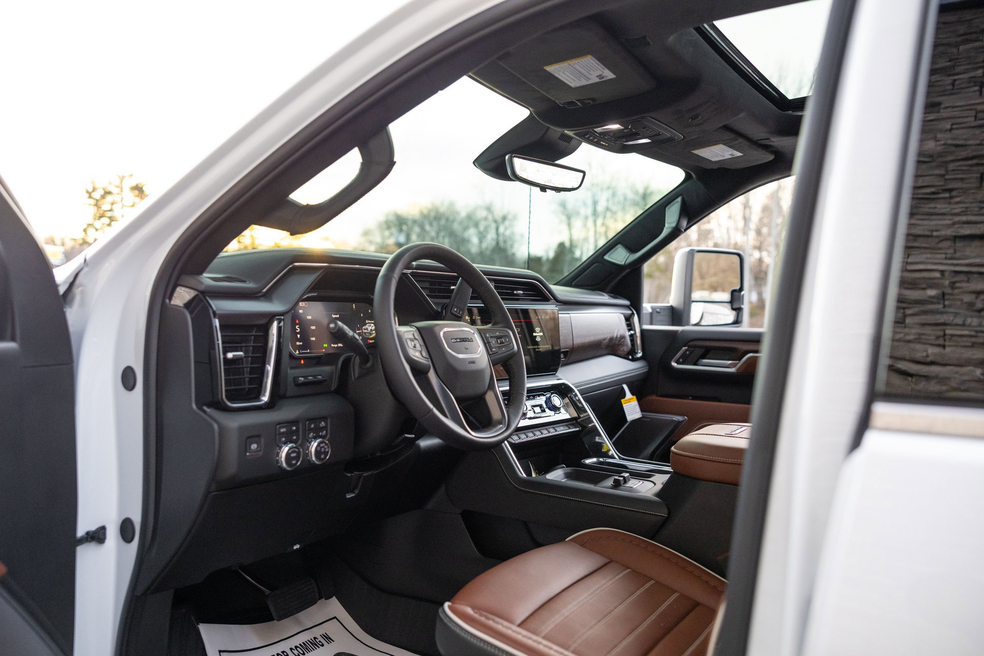 Used 2026 GMC Sierra 3500 Denali Ultimate image 32