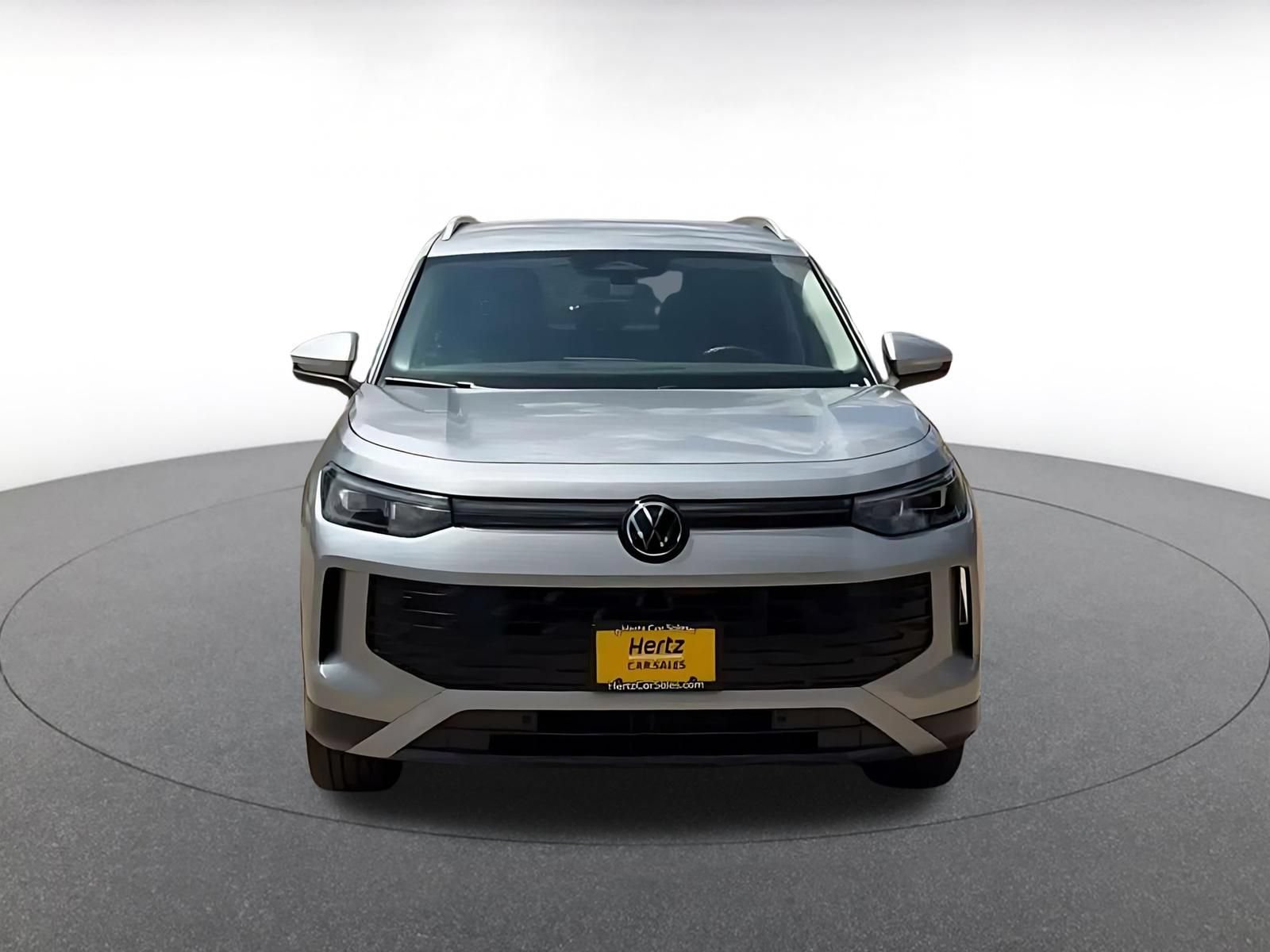 Used 2026 Volkswagen Tiguan SE AWD/4WD image 4