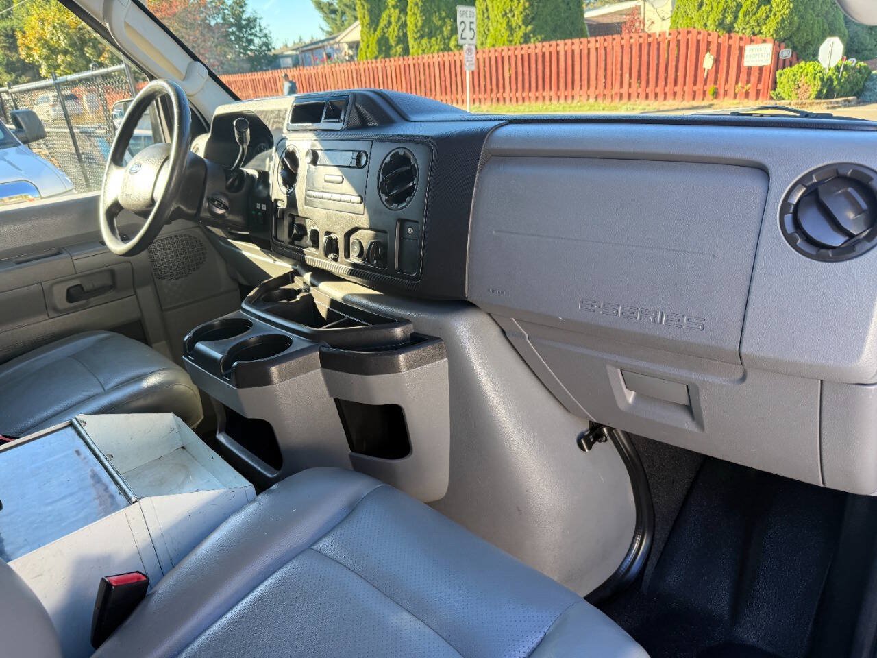 Used 2014 Ford E-350 and Econoline 350 Extended Super Duty w/ Power Group RWD image 21