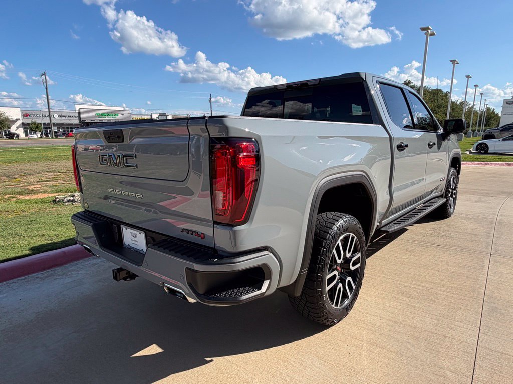 Used 2024 GMC Sierra 1500 AT4 w/ Technology Package AWD/4WD image 7