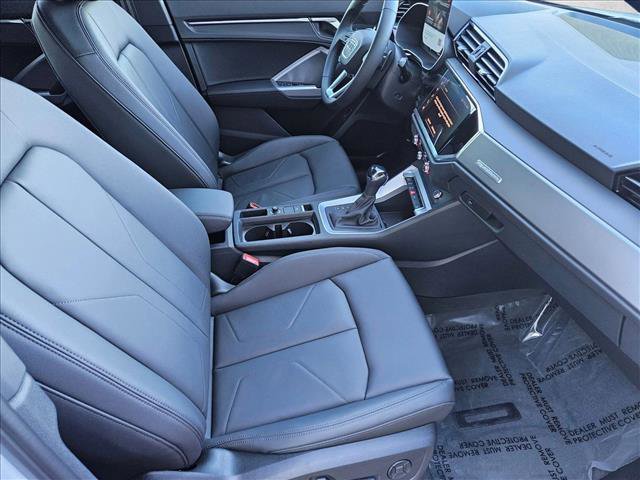 New 2025 Audi Q3 2.0T Premium image 16