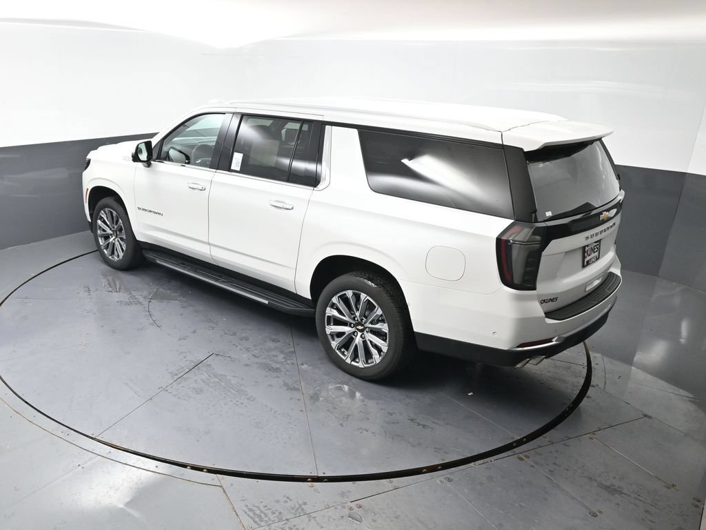 Used 2025 Chevrolet Suburban High Country AWD/4WD image 49