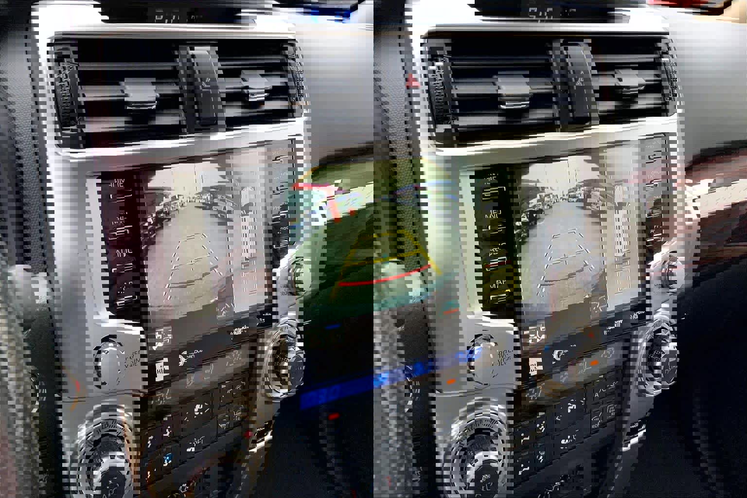 Used 2024 Toyota 4Runner Limited AWD/4WD image 27