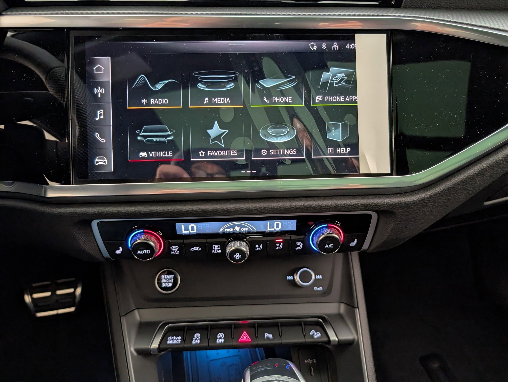 Certified 2025 Audi Q3 2.0T Premium Plus w/ Premium Plus Package image 32