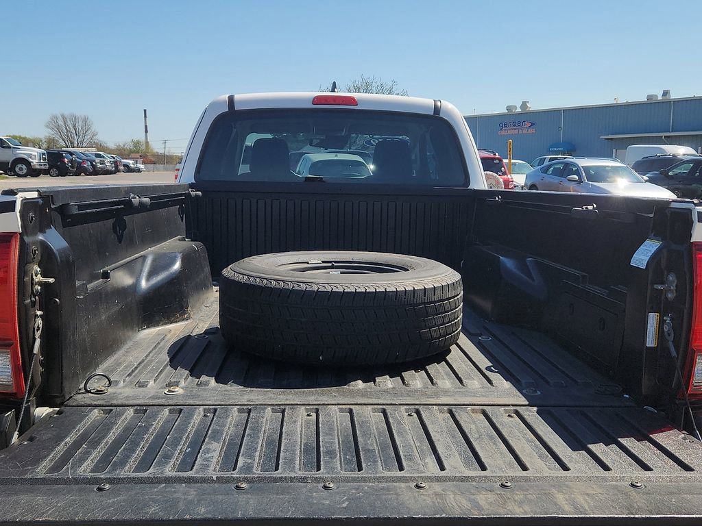 Used 2019 Toyota Tacoma SR image 18