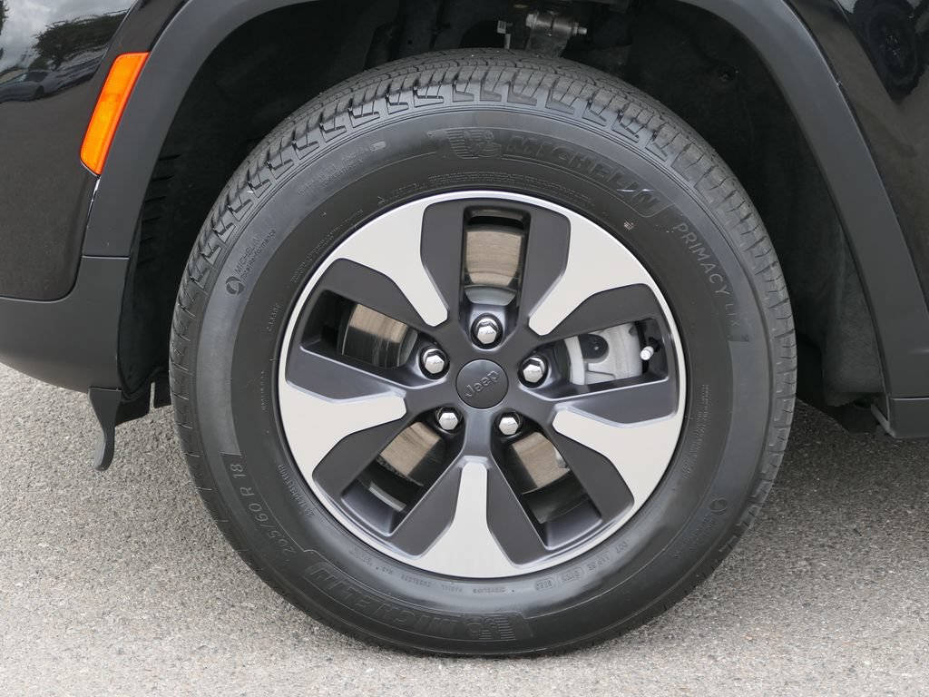 Used 2023 Jeep Grand Cherokee 4WD 4xe image 8