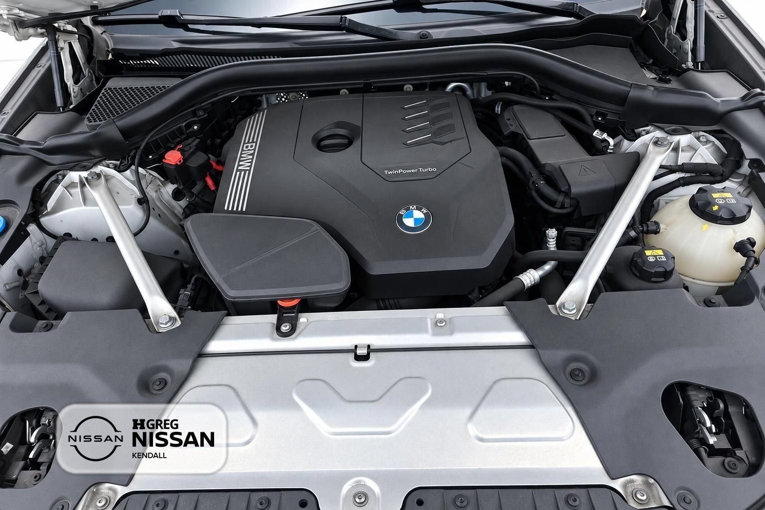 Used 2022 BMW X4 xDrive30i w/ Parking Assistance Package AWD/4WD image 13