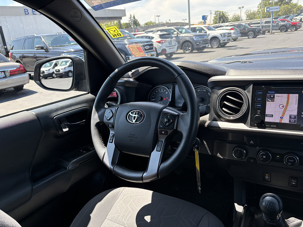 Used 2019 Toyota Tacoma TRD Sport AWD/4WD image 21