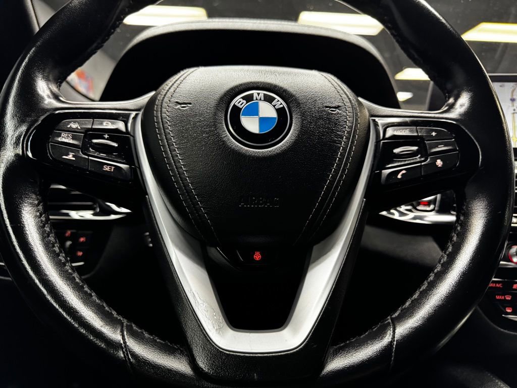 Used 2018 BMW 540i xDrive image 22