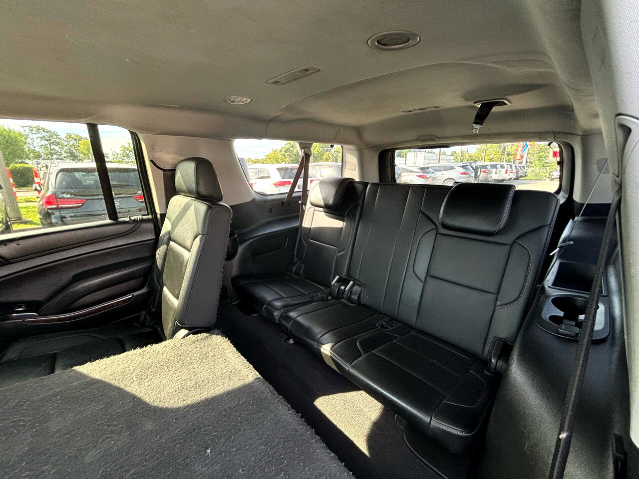 Used 2019 Chevrolet Suburban LT image 13