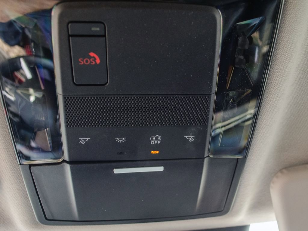 Used 2025 Mitsubishi Outlander AWD image 21