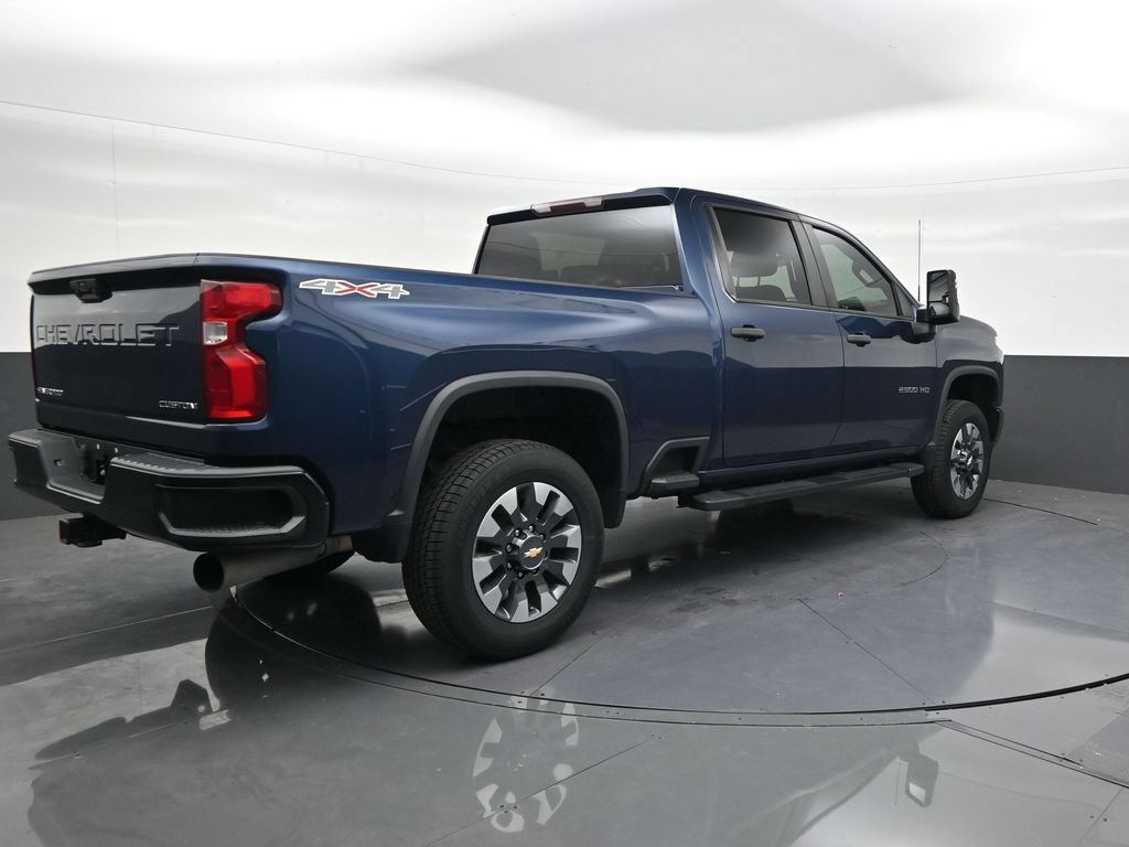 Used 2021 Chevrolet Silverado 2500 Custom w/ Custom Value Package AWD/4WD image 5