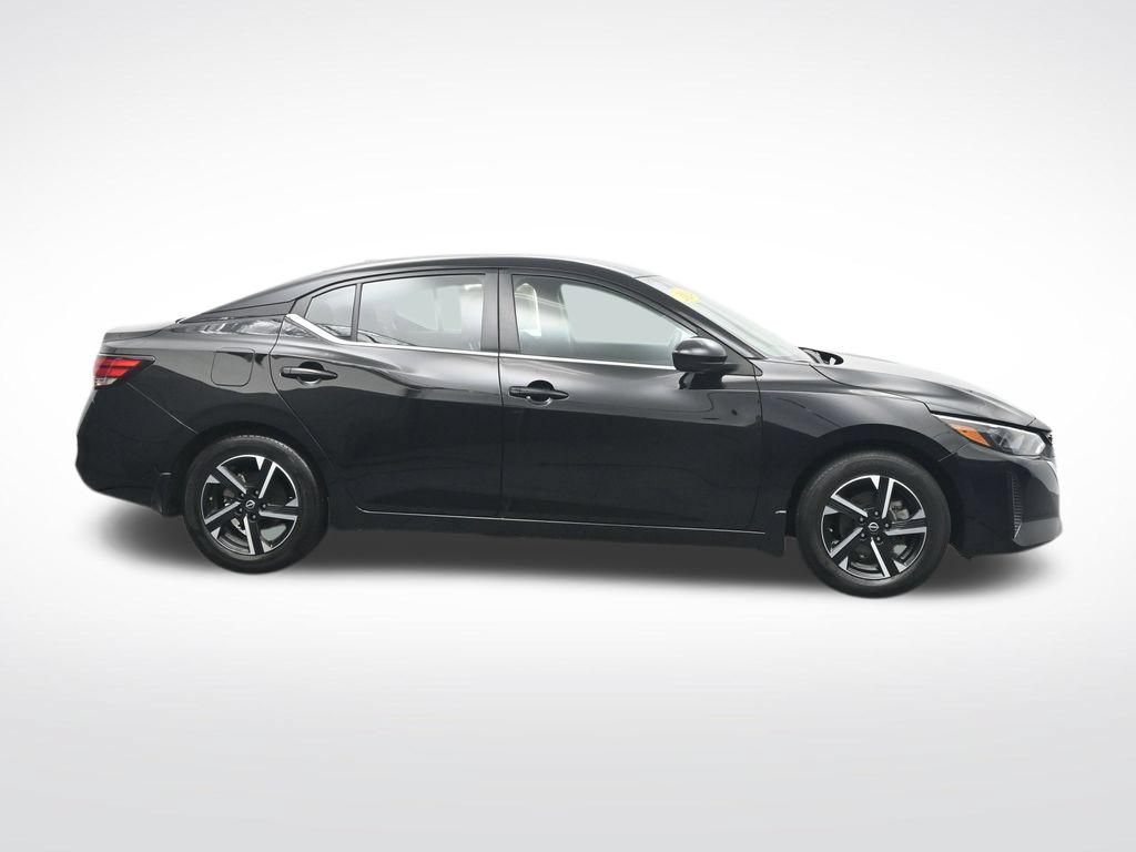 Used 2024 Nissan Sentra SV FWD image 4