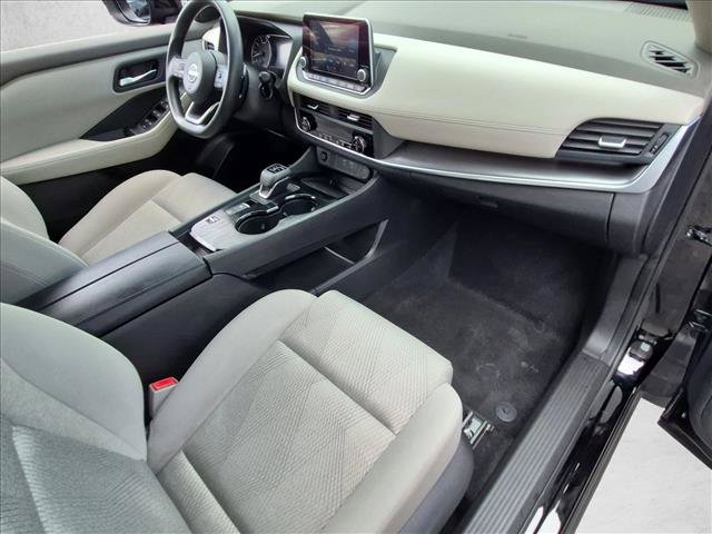 Certified 2024 Nissan Rogue SV FWD image 21