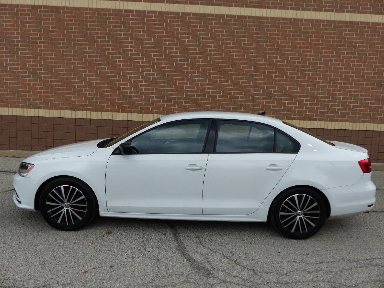 Used 2015 Volkswagen Jetta Sport FWD image 5