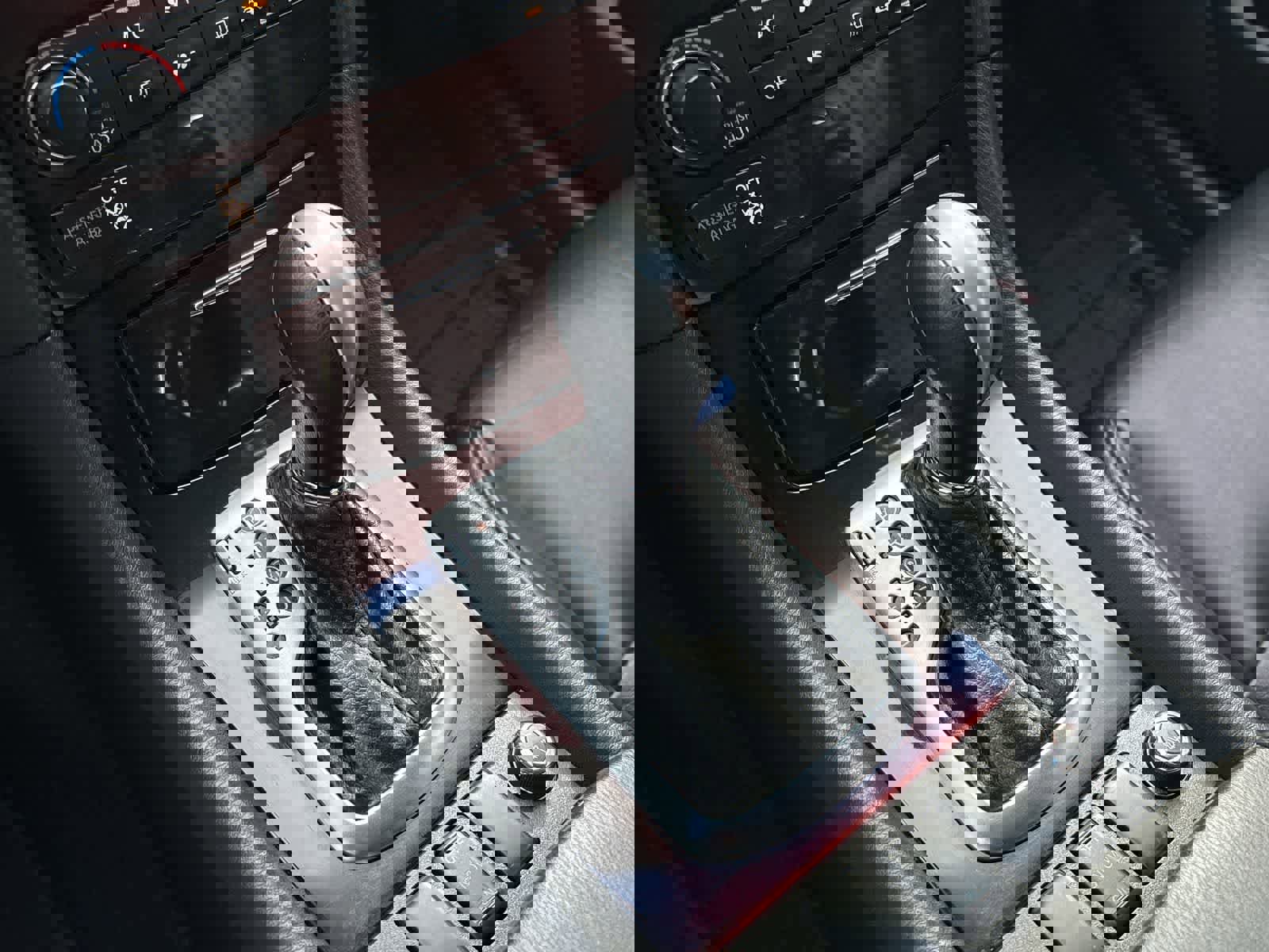 Used 2017 INFINITI QX50 w/ Premium Plus Package image 24