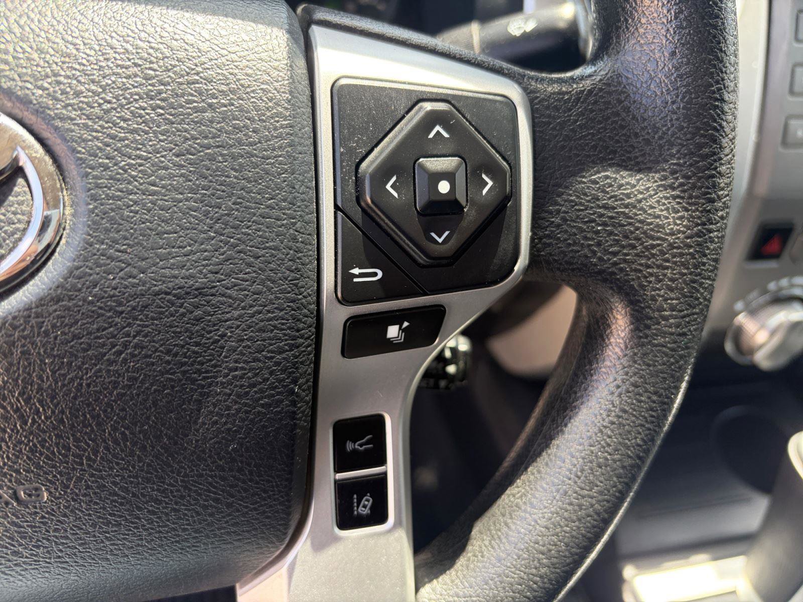 Used 2019 Toyota Tundra SR5 w/ Convenience Package AWD/4WD image 10