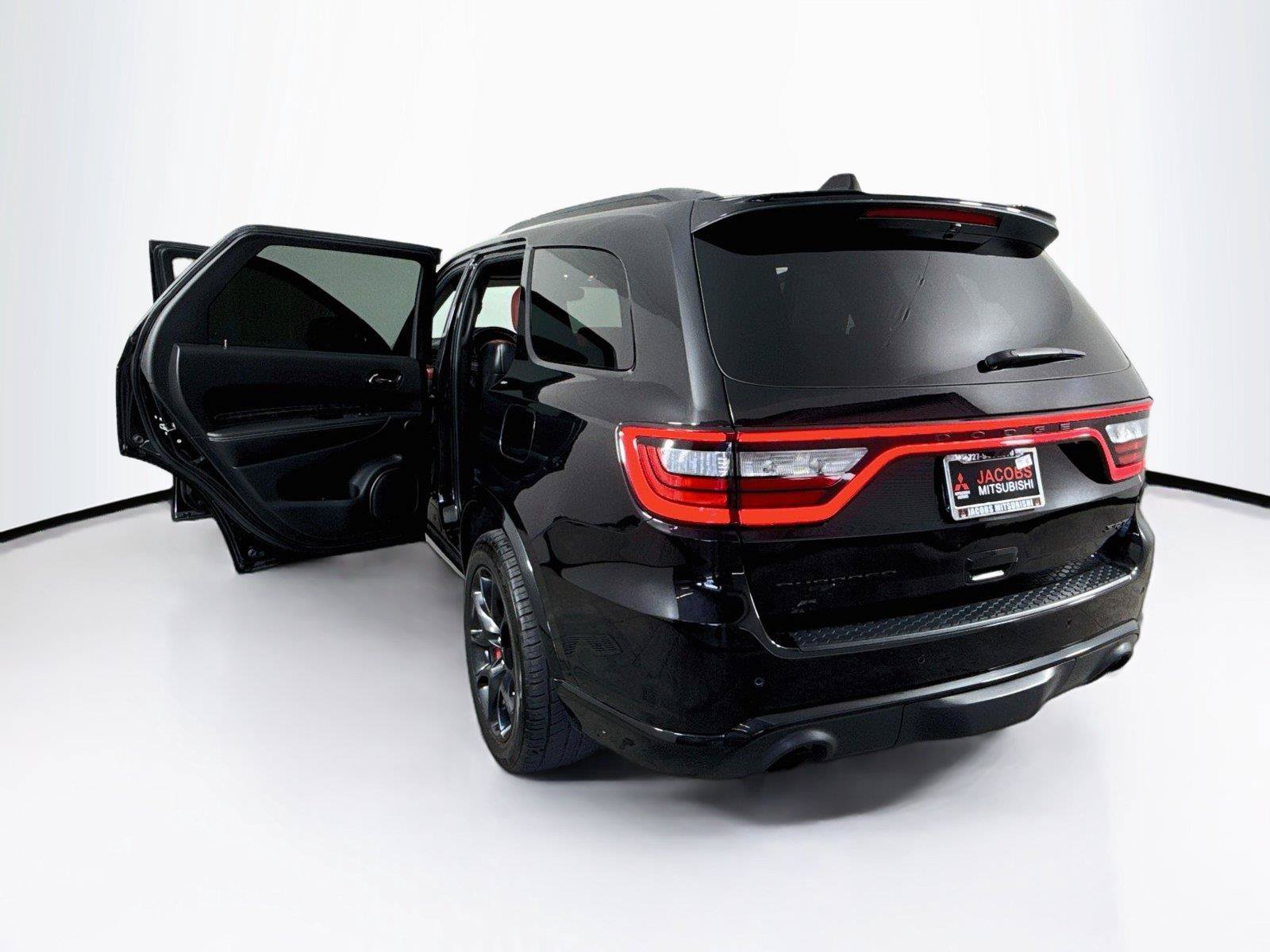 Used 2023 Dodge Durango SRT AWD/4WD image 31