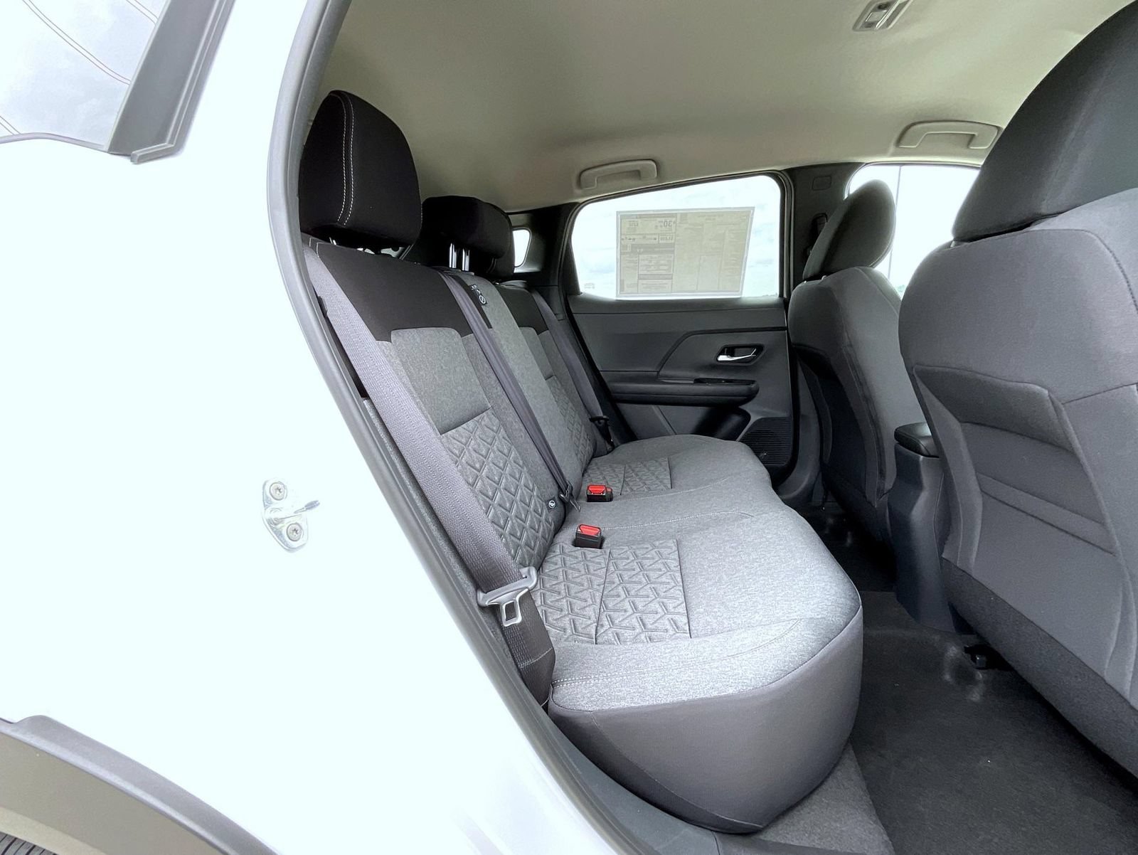 New 2026 Nissan Kicks SV w/ Cold Weather Package AWD/4WD image 19