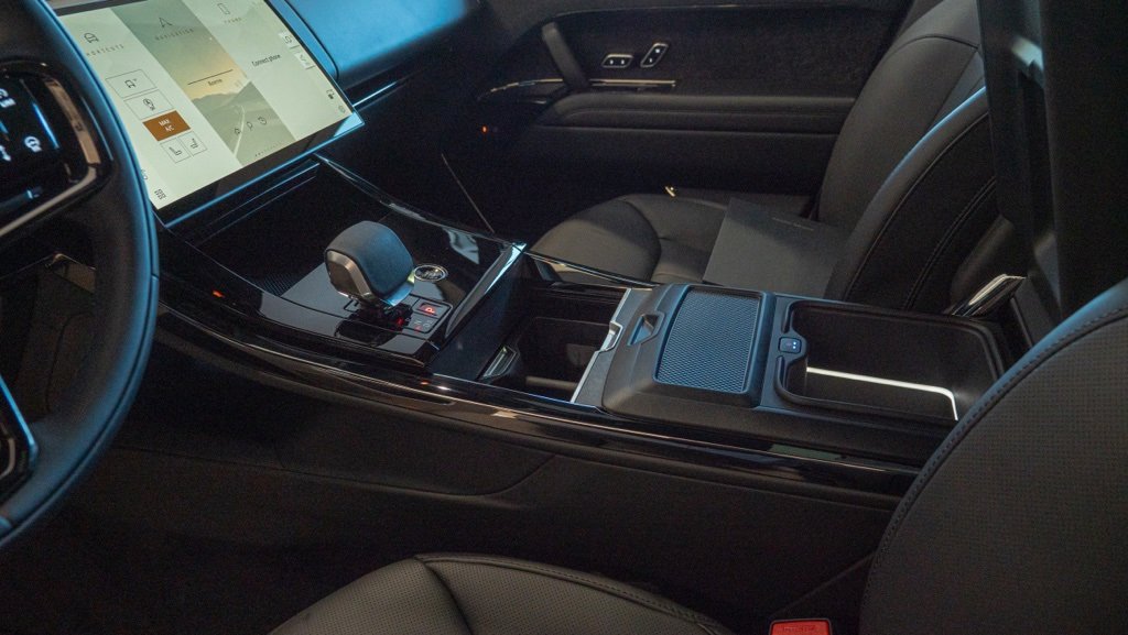 New 2025 Land Rover Range Rover Sport Dynamic SE image 15