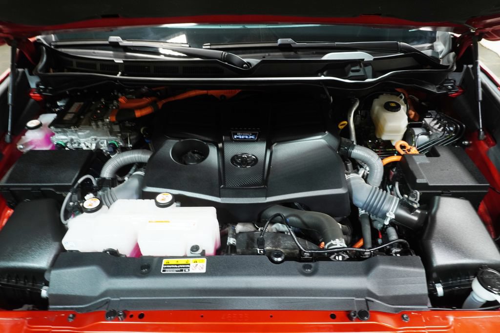 Certified 2022 Toyota Tundra Capstone AWD/4WD image 9