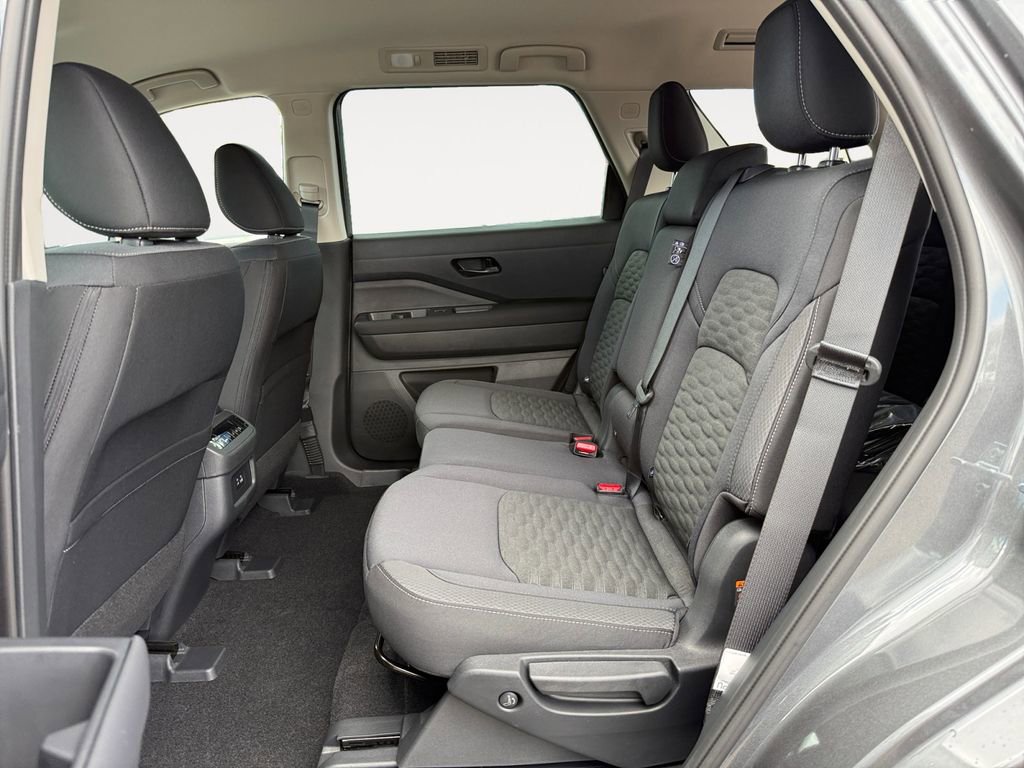 New 2025 Nissan Pathfinder SV w/ Black Appearance Package image 13