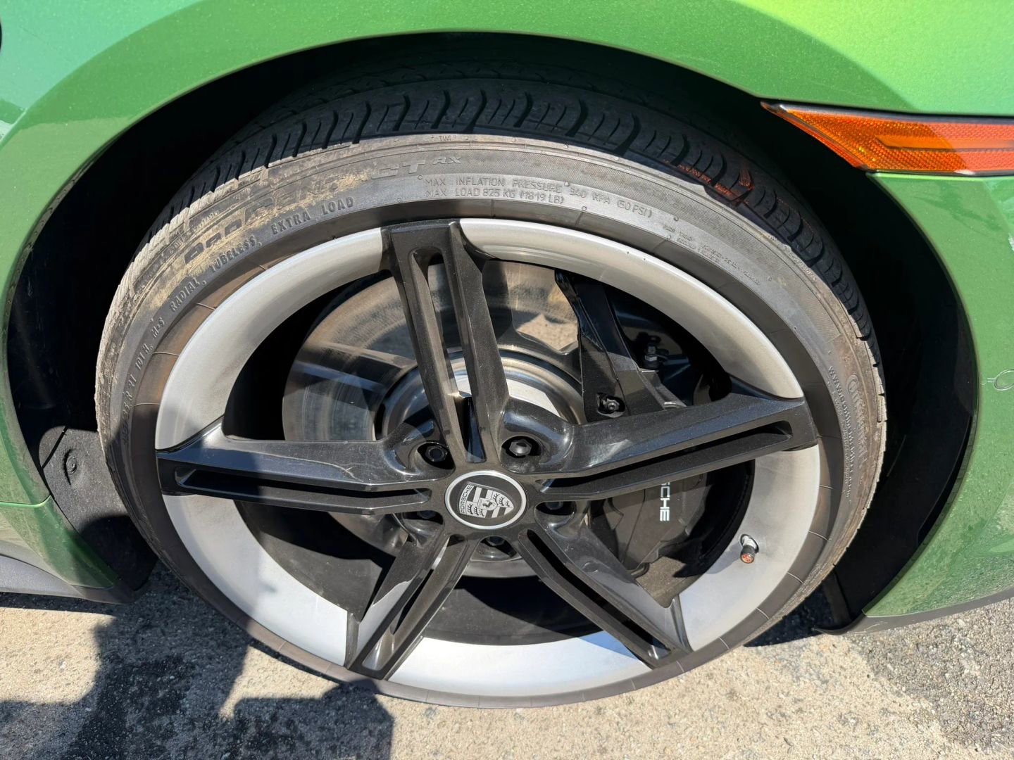 Used 2020 Porsche Taycan 4S image 42