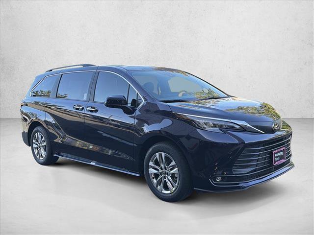 New 2026 Toyota Sienna XLE AWD/4WD image 3