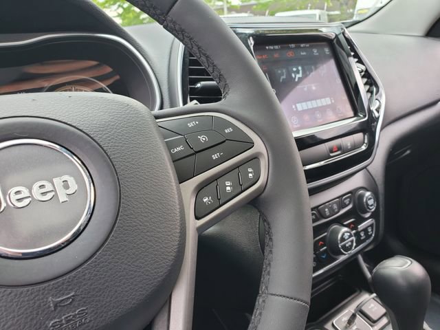 Certified 2022 Jeep Cherokee Limited AWD/4WD image 12