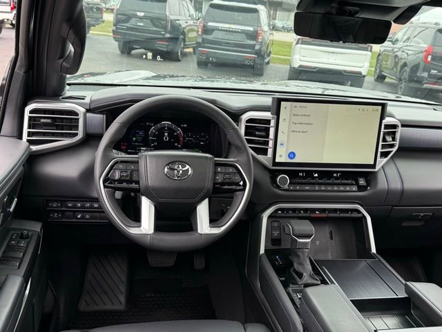 Used 2025 Toyota Tundra Platinum AWD/4WD image 11