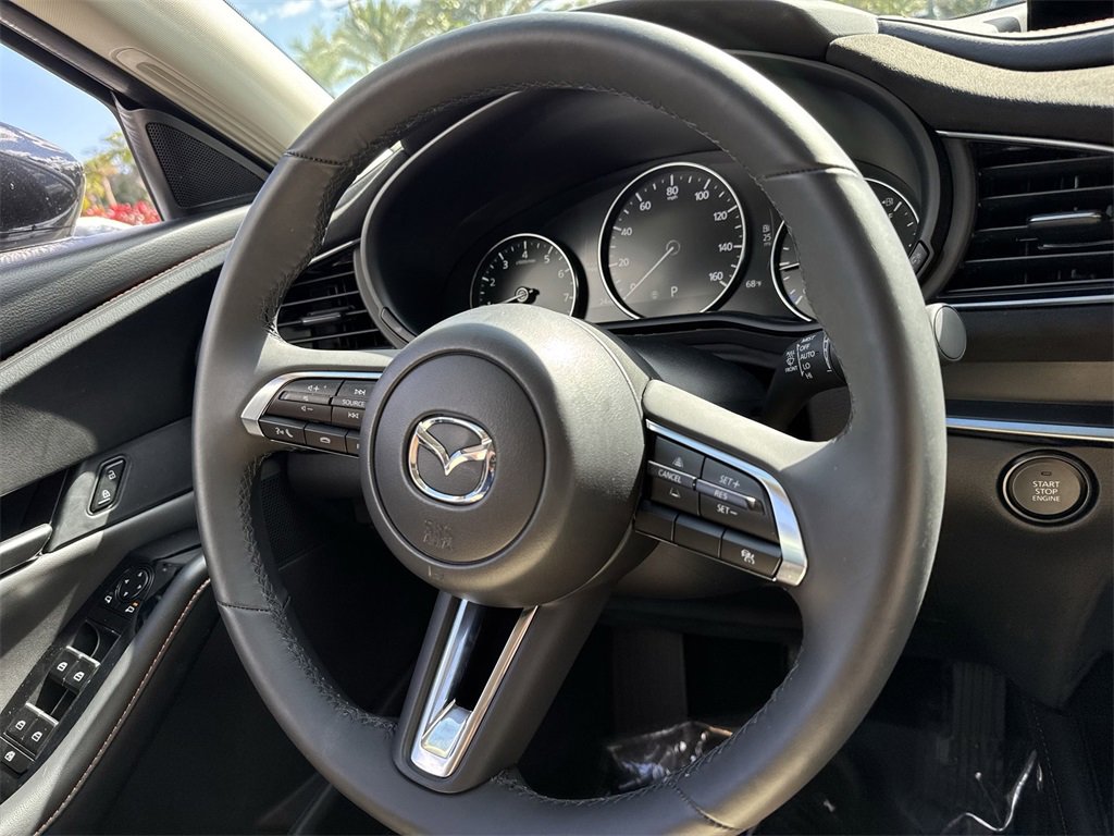 New 2024 MAZDA CX-30 Carbon image 56