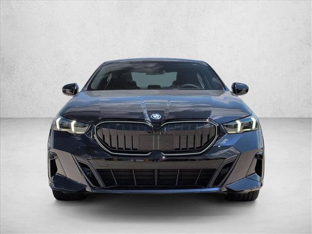 Used 2027 BMW 550e xDrive AWD/4WD image 6