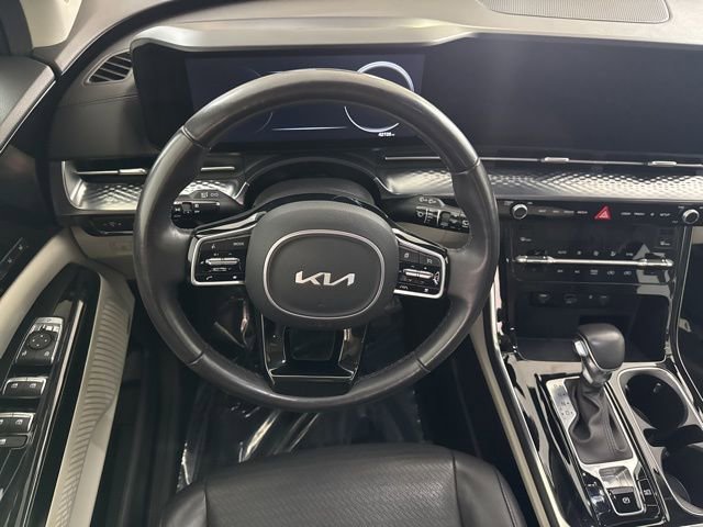 Certified 2023 Kia Carnival SX Prestige image 25