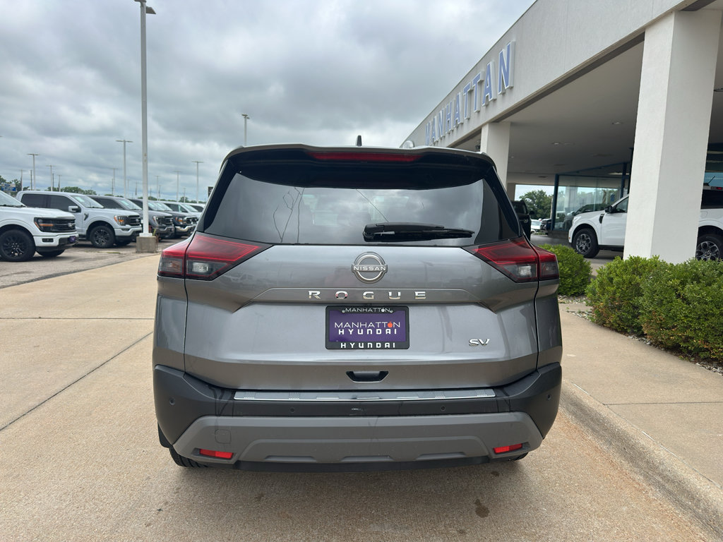 Used 2023 Nissan Rogue SV FWD image 13