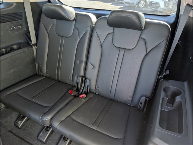 Certified 2023 Kia Sorento EX w/ Panoramic Sunroof Package image 11