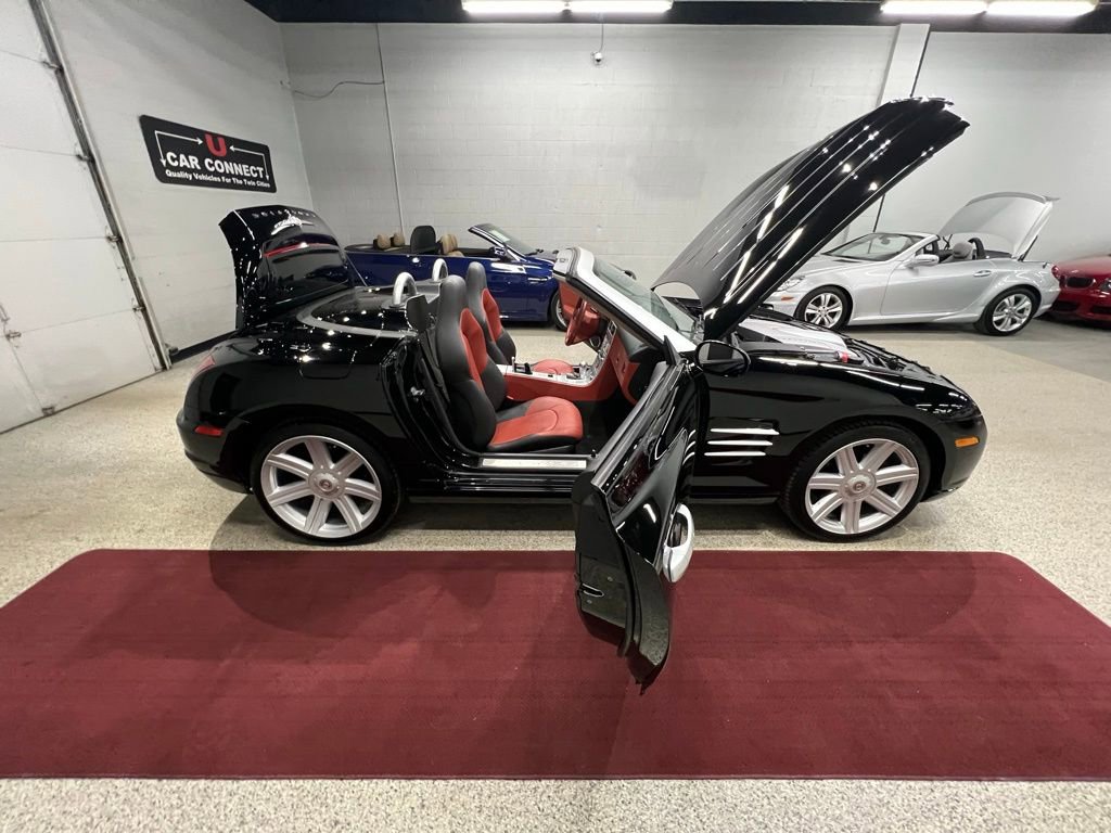 Used 2006 Chrysler Crossfire Limited image 43